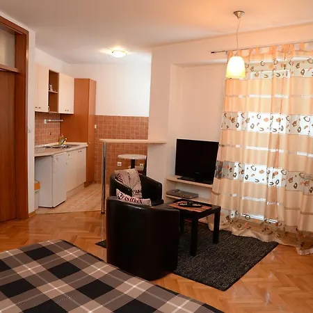 Exclusive Apartment *