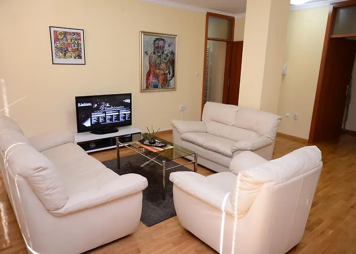 Exclusive Apartment *