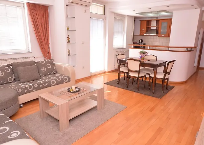 Exclusive Apartment *